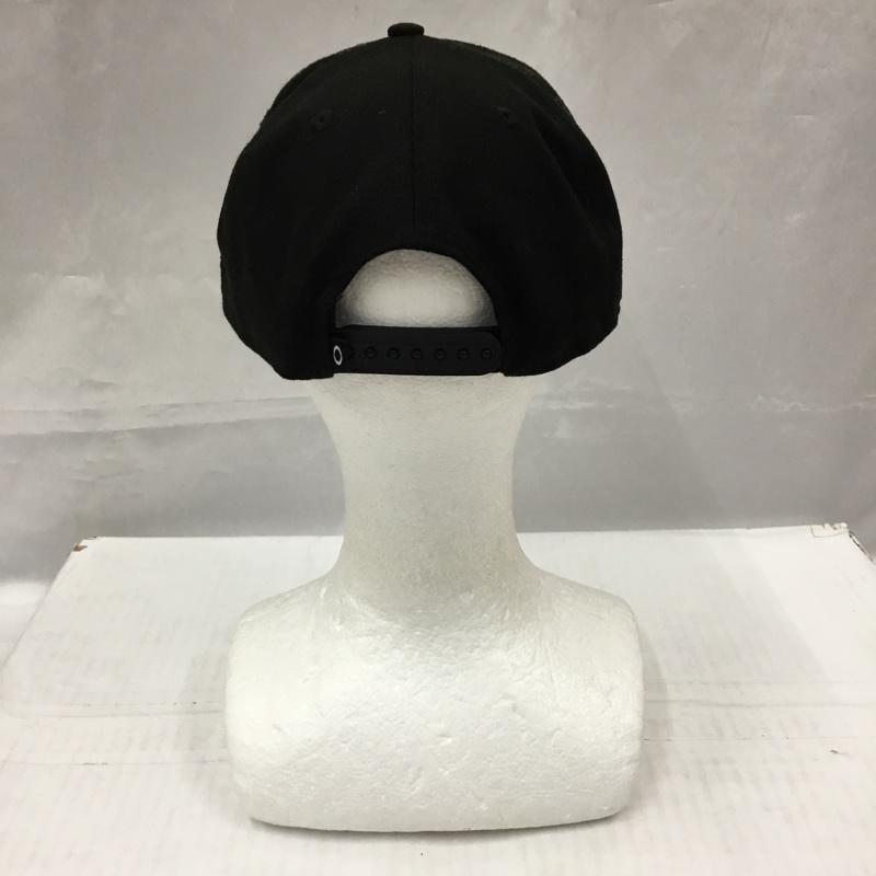 オークリー OAKLEY 帽子 キャップ NEW ERA スナップバック ロゴ、文字 黒 / ブラック /  メンズ USED 古着 中古 10105307