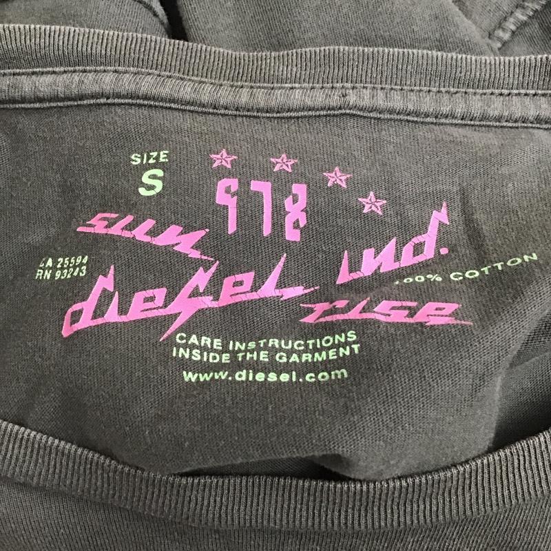 ディーゼル DIESEL Tシャツ 半袖 半袖カットソー プリントTシャツ クルーネックカットソー S プリント 黒 / ブラック /  メンズ USED 古着 中古 10105402